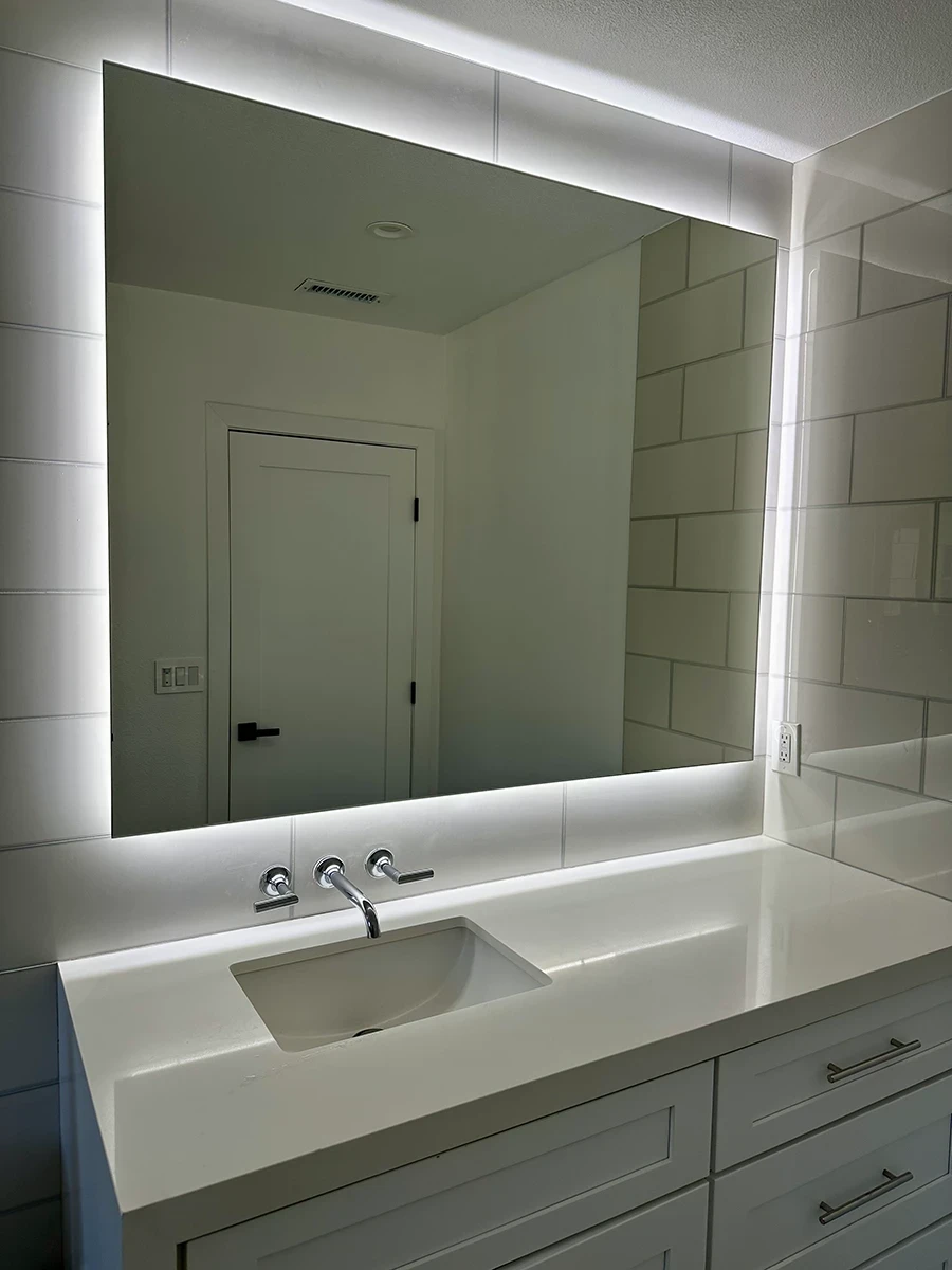 The Power of a Perfect Bathroom Mirror 1
